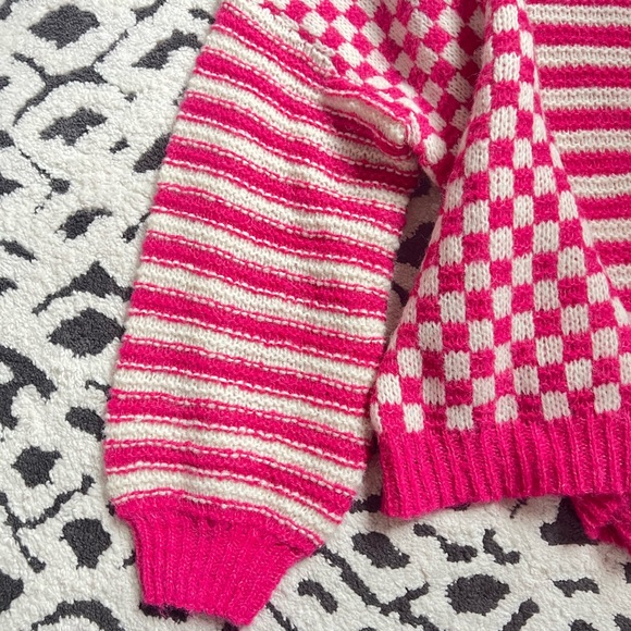 NEW Blu Pepper Pink Checkered Oversized Sweater Top Size S M - Picture 7 of 7